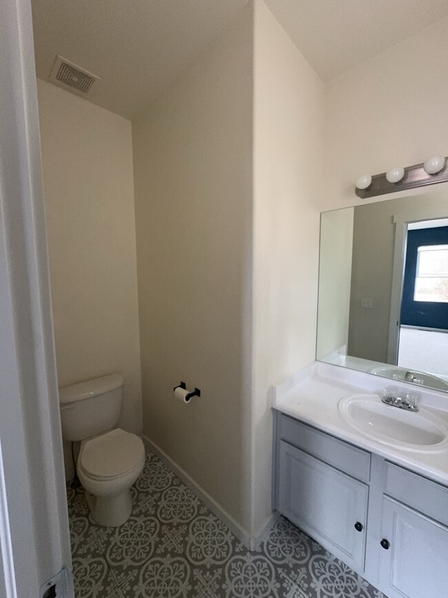 Foto del edificio - 5198 Dovetail Ln