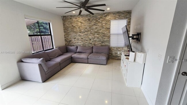 Foto del edificio - 10032 NW 87th Terrace