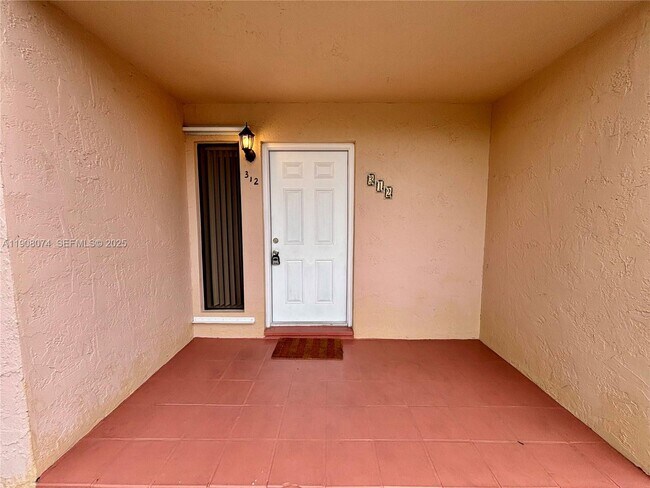 Foto del edificio - 11820 SW 80th St