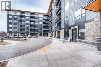 Building Photo - 251 Northfield Dr E