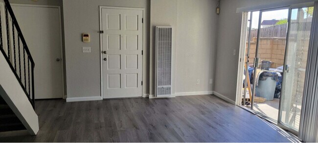 Building Photo - 2360 Euclid Ave