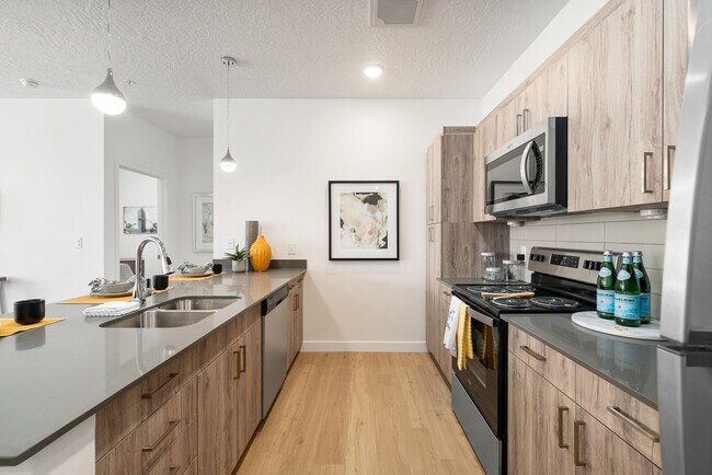 Foto del edificio - The Henley Apartments