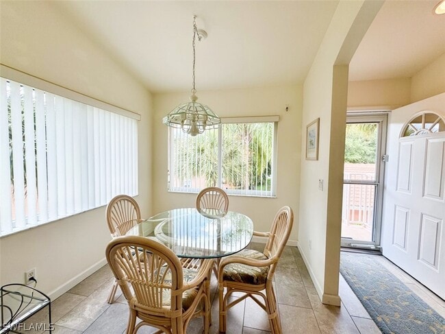 Foto del edificio - 6680 Beach Resort Dr