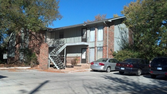 Building Photo - 4836 E. Funston units 1-4