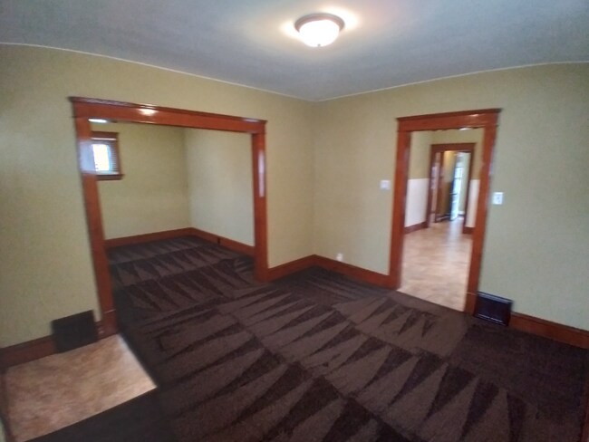 Foto del edificio - 7212 Rathbun Ave