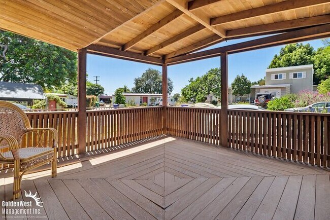 Building Photo - Enchanting 3Bdm 2Ba Home with Scenic Views in San Diego!