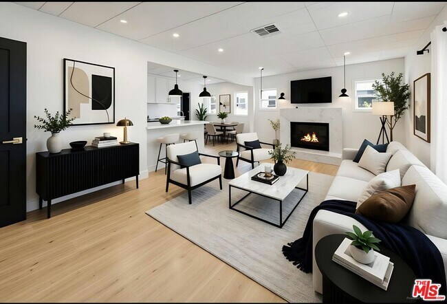 Foto del edificio - 1656 S Crescent Heights Blvd