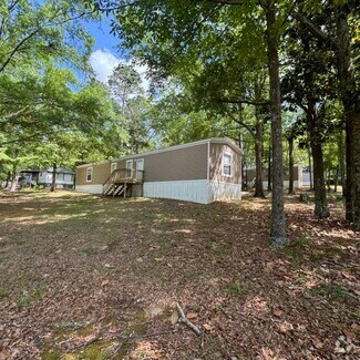 Building Photo - 102 Falcon Dr