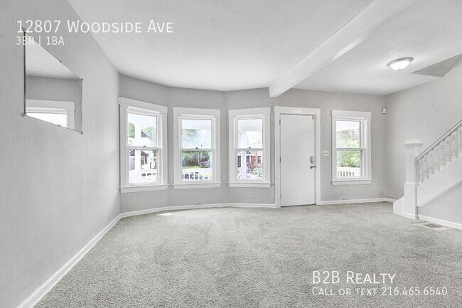Foto del edificio - 12807 Woodside Ave