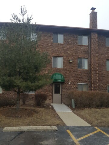 Foto del edificio - 2556 Waterbury Dr