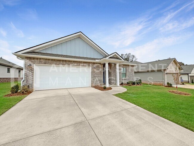Foto del edificio - DEPOSIT PENDING! Single-Level Living in At...