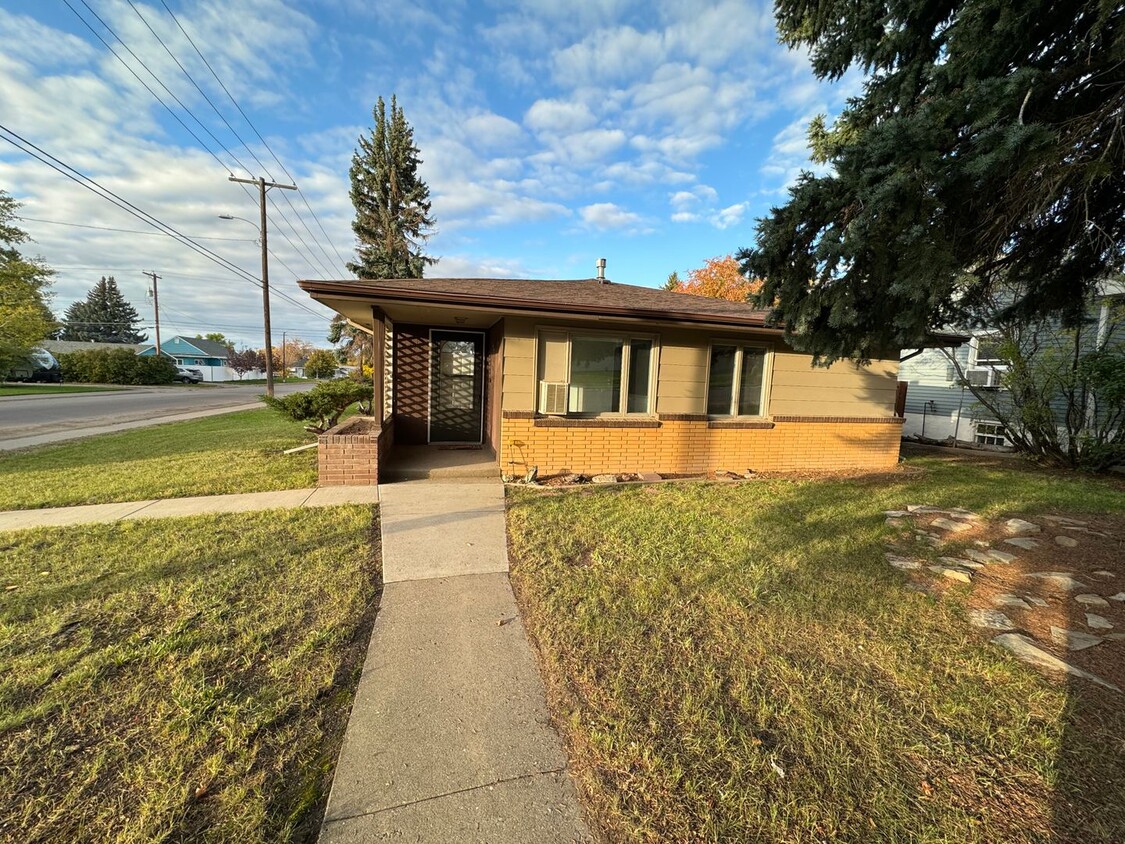 Primary Photo - 815 23rd St S