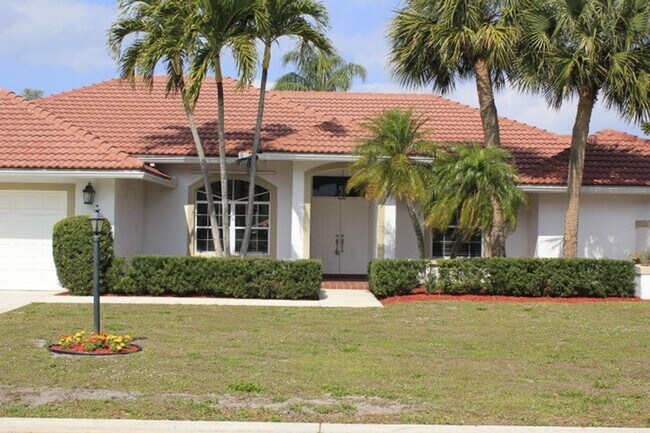 Foto del edificio - 4593 Bucida Rd