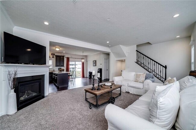 Building Photo - 511 Isabella Ct