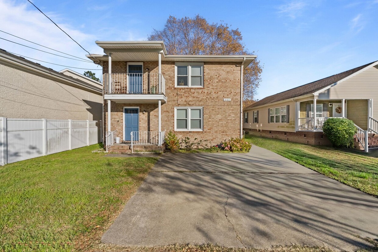 Primary Photo - For Rent in Beautiful Chesapeake!