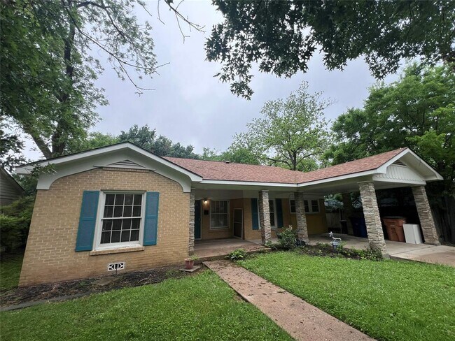 Building Photo - 1205 Fairwood Rd
