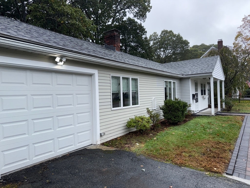 Primary Photo - 10 Spring Valley Rd