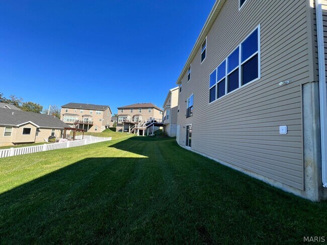 Building Photo - 330 Wilhelmine Ct