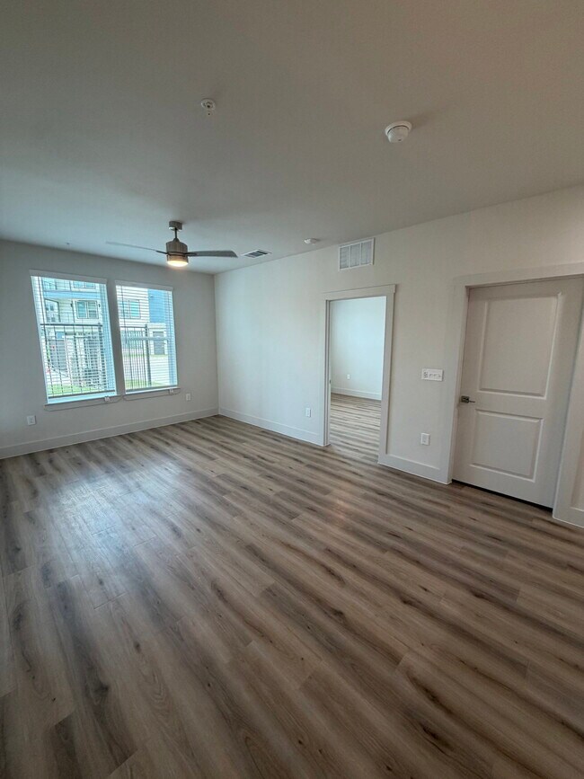Building Photo - 4001 OB Groner Rd