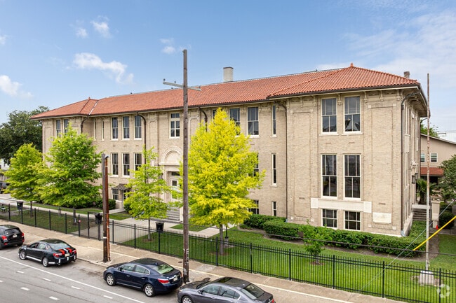 Building Photo - McDonogh 16