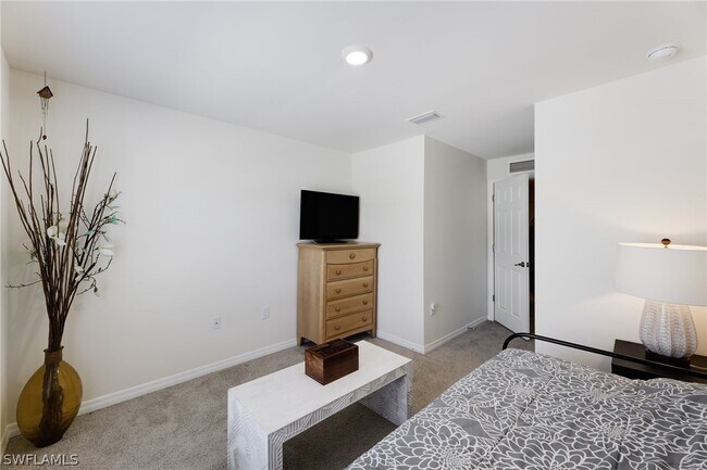 Foto del edificio - 15338 Wildflower Cir