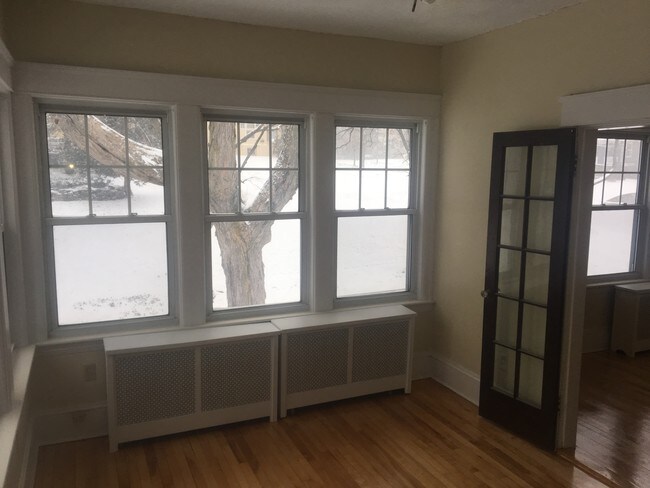 Foto del edificio - 15 Montvale Rd