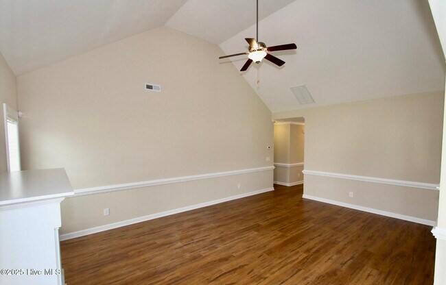 Building Photo - 3100 Soco Ct