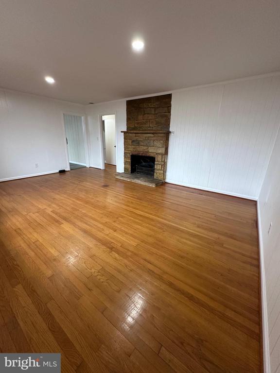 Foto del edificio - 934 N E St Ext