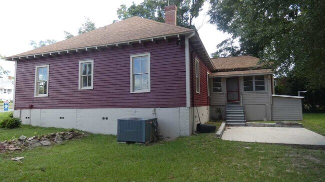 Building Photo - 340 S Jefferson St