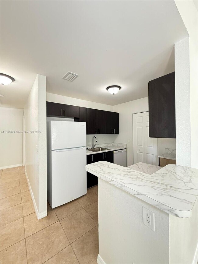 Foto del edificio - 160 SW 8th Ave