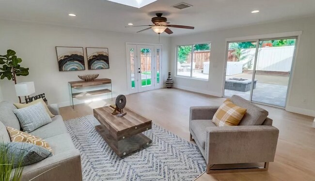 Foto del edificio - Beautiful upgraded home walking distance to SDSU