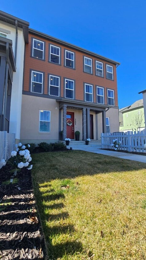 Photo - 7003 W South Jordan Pkwy - 7003 W. South Jordan PKWY