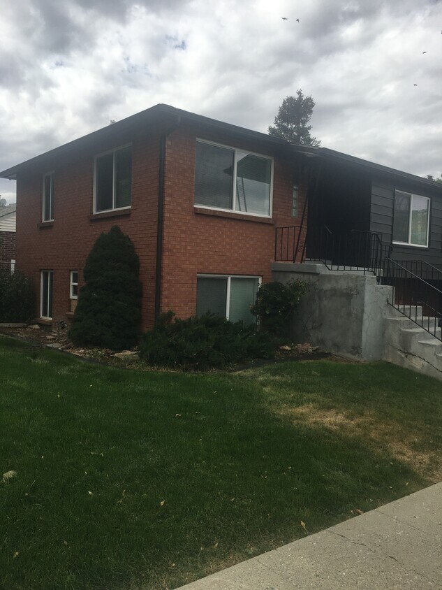 2344 E Redondo Ave, Salt Lake City, UT 84108 Townhome Rentals in Salt