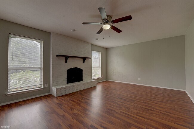 Foto del edificio - 3 br, 2 bath House - 1217 Oakbluff Dr