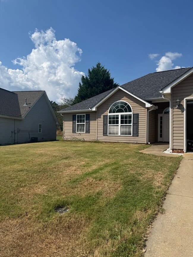 Photo - Updated 3 bedroom House