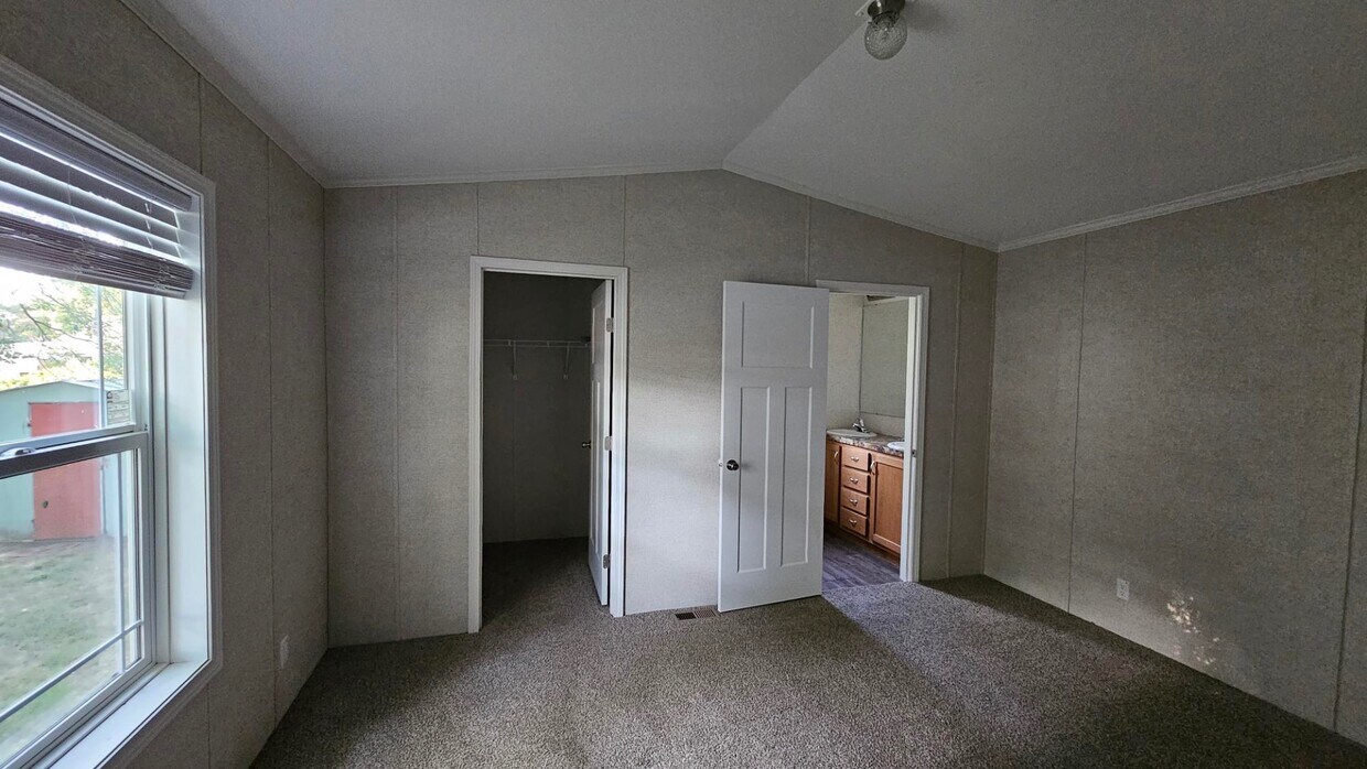Foto del edificio - 2224 E Lockwood St