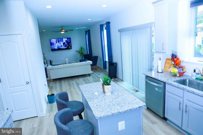 Foto del edificio - 11801 Asbury Dr