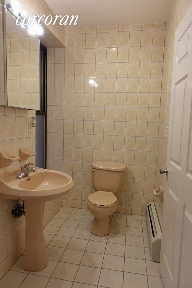 Building Photo - 120 E 116th St