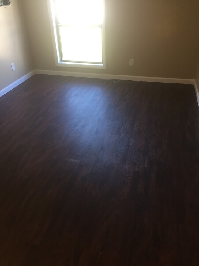 Foto del edificio - 5743 Aftonshire Dr