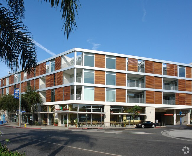 Hancock Lofts Apartments West Hollywood, CA