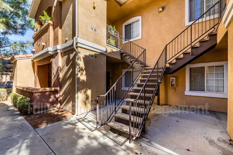 Primary Photo - 24909 Madison Ave