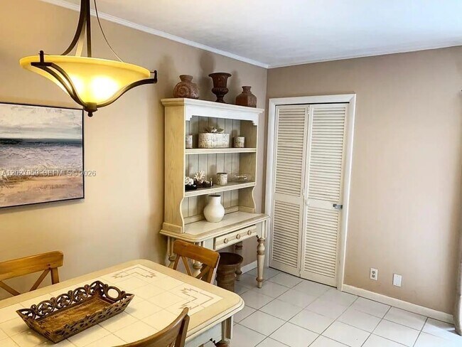 Foto del edificio - 815 Middle River Dr