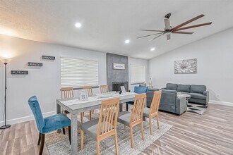 Building Photo - 11618 Corona Ln