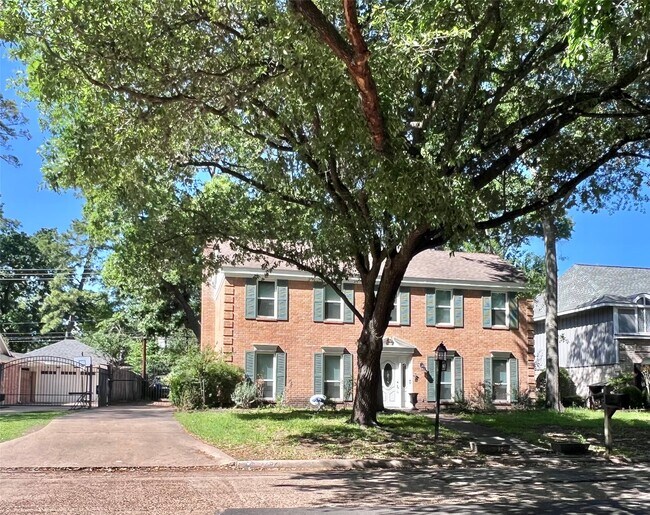 Foto del edificio - 15126 Turkey Creek Dr