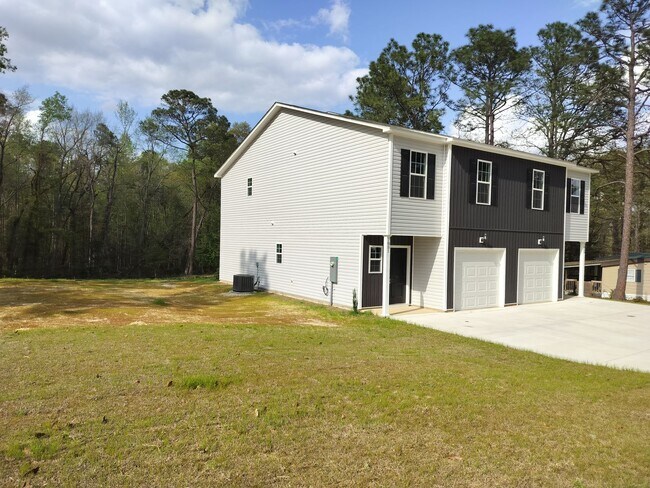 Foto del edificio - 1051 McKay Dr