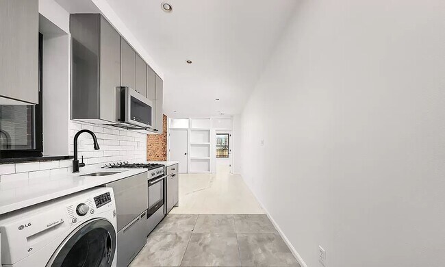 Building Photo - 137 Rivington Street