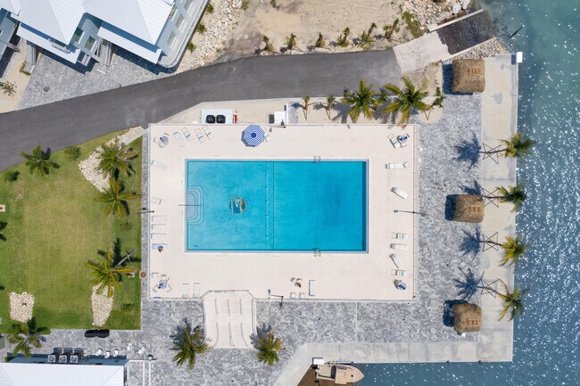 Foto del edificio - 10877 Overseas Hwy
