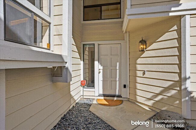 Building Photo - 1303 Chewpon Ave