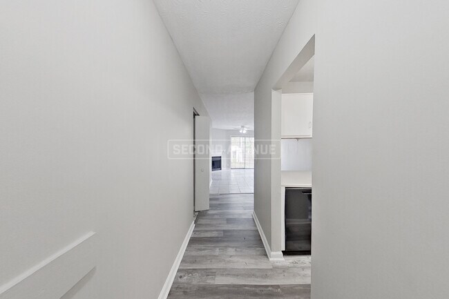 Building Photo - 4084 Overland Trl