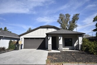 Building Photo - 1953 Juliesse Ave